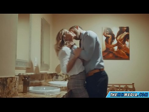 ❤️ Büyük memeli bir sarışın seni umumi tuvalette baştan çıkardığında ️❌ Porno vk tr.hentaivost.ru ❌❤